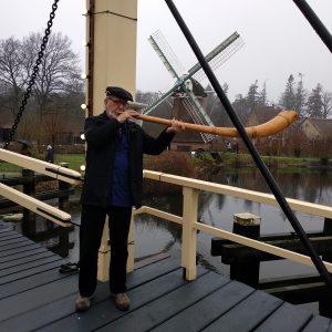 Midwinterhoorn en Mindful Mediteren in de Advent Midwinterhoorn en Mindful Mediteren in de Advent